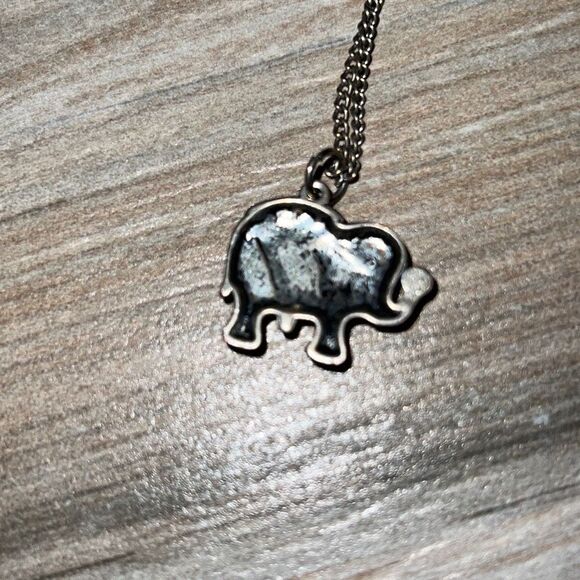 Rhinestone Elephant Set In Silver Tone Happy Elephant - Picture 5 of 5
